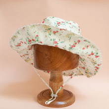 将图片加载到图库查看器,Hat liberty Rose Garden